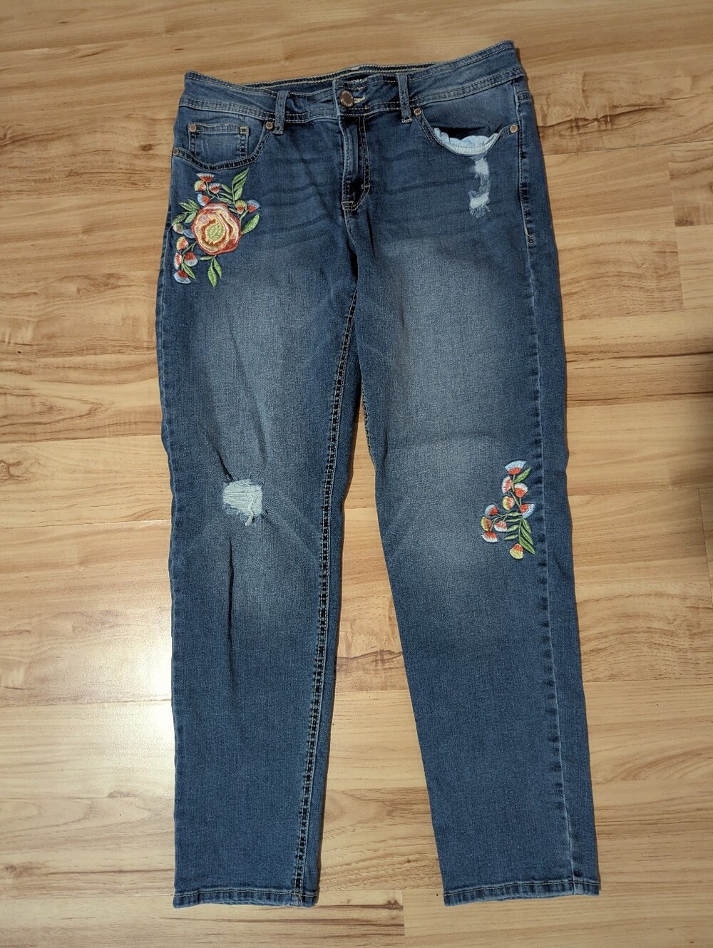 Jordache Embroidered Blue Jeans